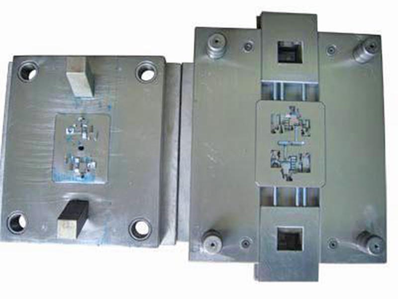 驿城精密塑料模-01